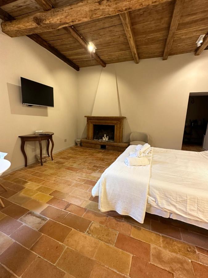 Relais Borgo Lizori Country House กัมเปลโล ซุล กลีตุนโน ภายนอก รูปภาพ