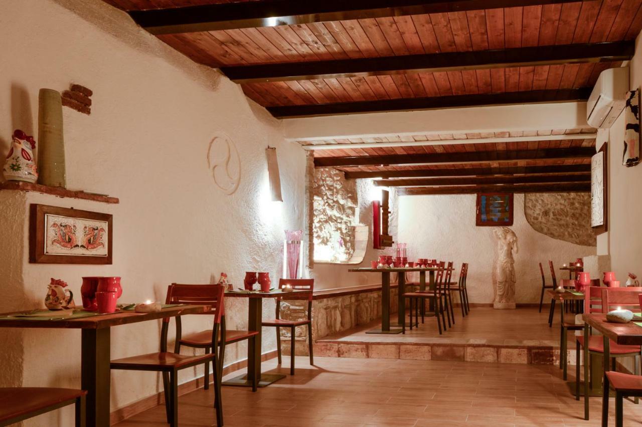 Relais Borgo Lizori Country House กัมเปลโล ซุล กลีตุนโน ภายนอก รูปภาพ